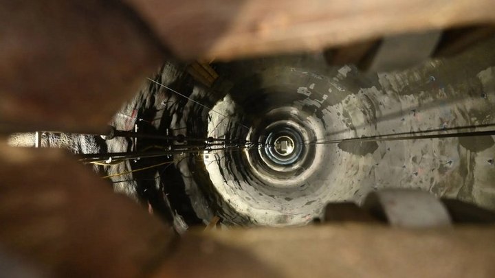 Meilenstein beim längsten Unterwasser-Strassentunnel der Welt 