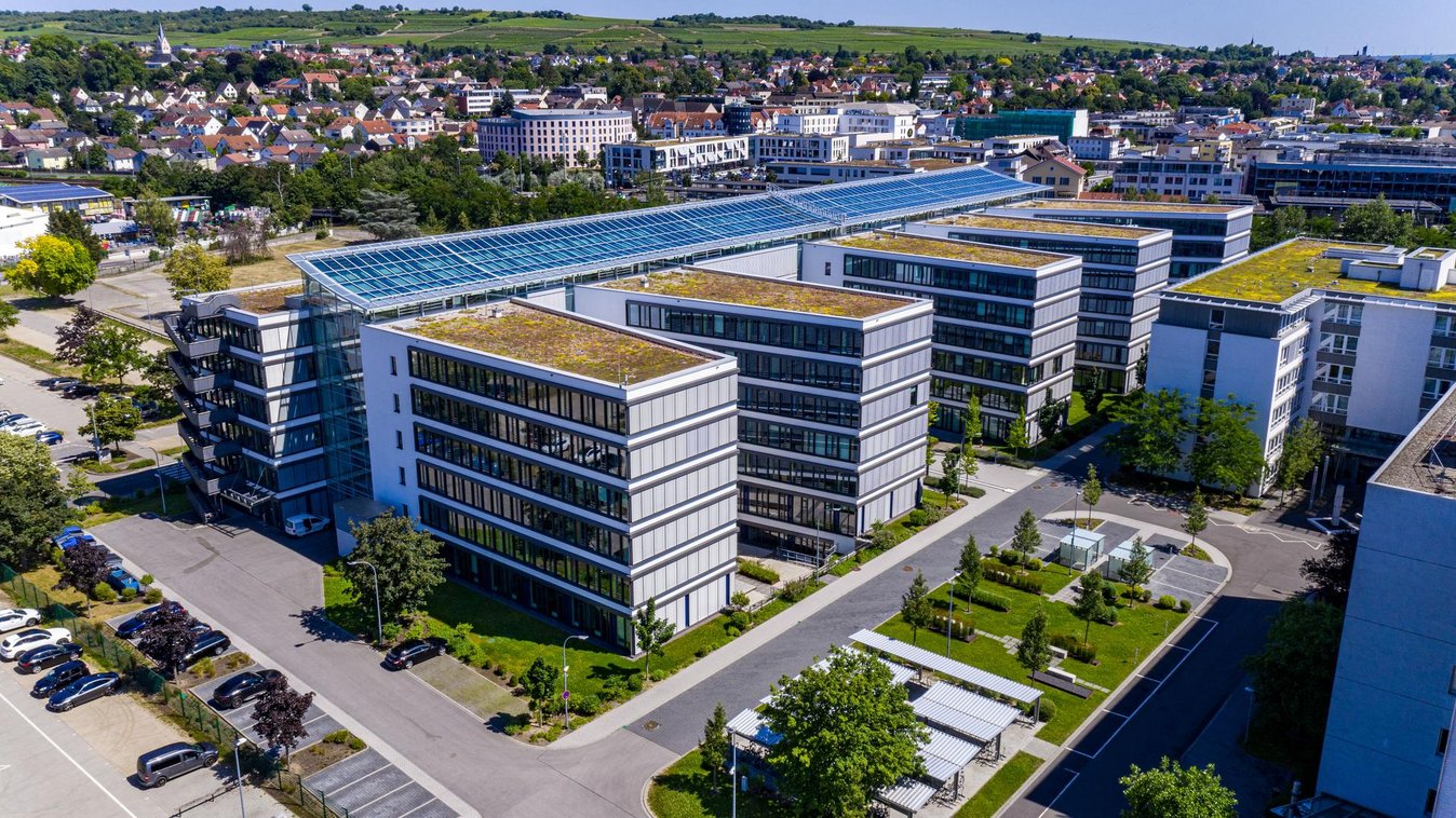 New Office Building, Verwaltungssitz