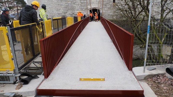 Neue Munotbrücke mit innovativem UHFB-Belag 