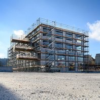 Progetto faro svizzero: alluminio riciclato al 100% al Metro Campus di Zurigo
