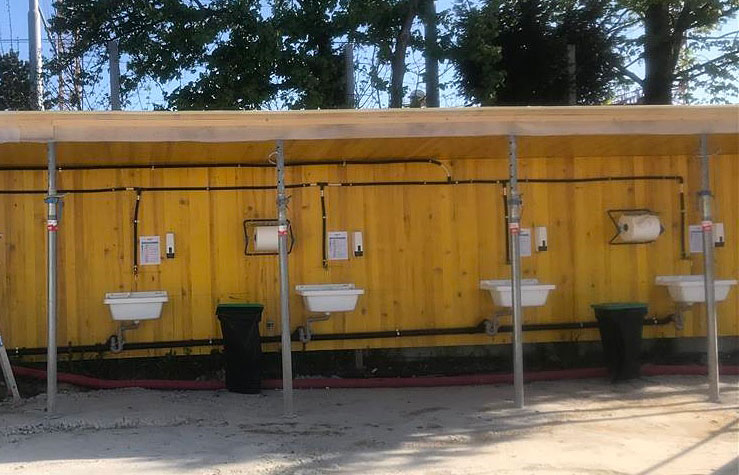"Hygienestation: Dank zusätzlich eingerichteten Reinigungsstationen können die Hände auch zwischendurch gewaschen werden."